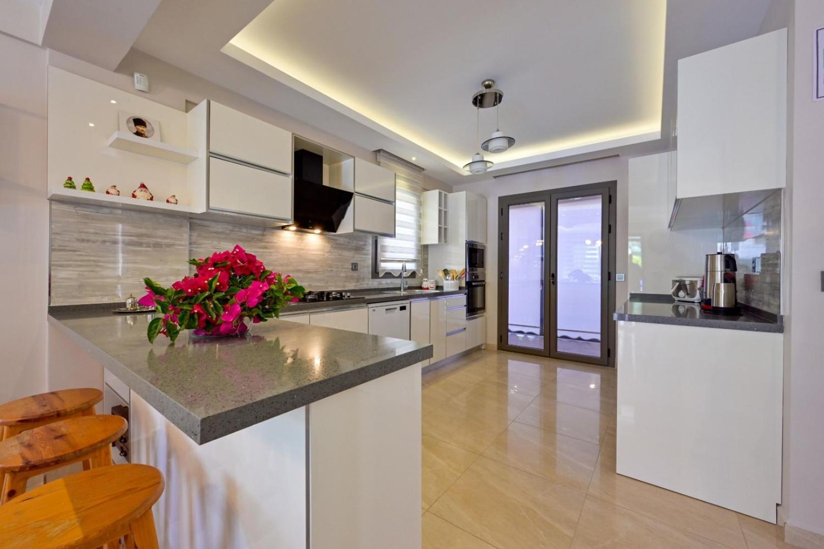 Lorenzo- 4 Bedroom Holiday Villa In Hisaronu เฟทิเย ภายนอก รูปภาพ